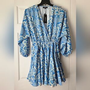 NWT Athina Elegant Blue and Cream Floral Dress size M